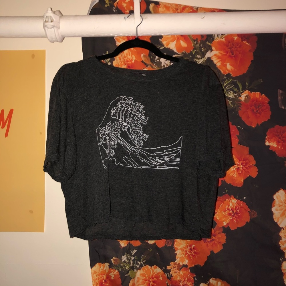 Brandy Melville Wave Tee